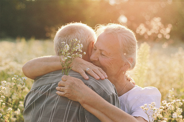 image-couple hugging-General Alzheimer's and Dementia Caregiver Support Group